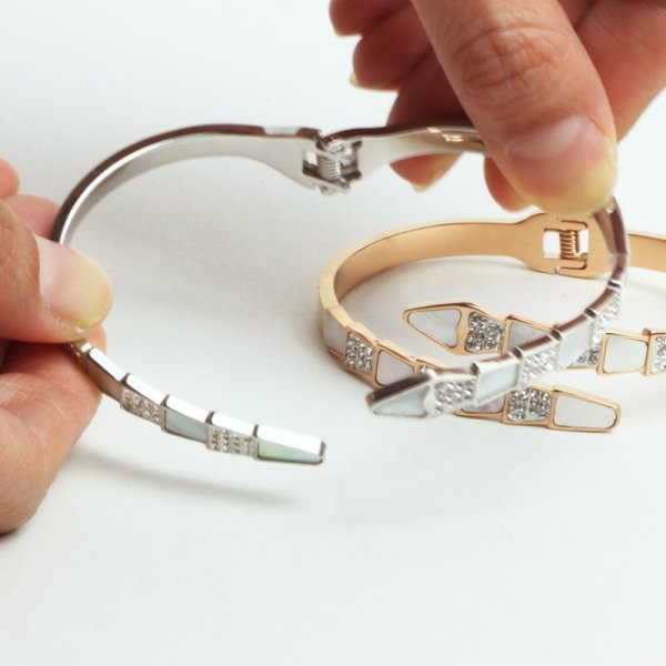 画像11: サージカルステンレスバングル シェルメテオール シルバー ピンクゴールド つけっぱなしOK 普段使いしやすい アクセサリー お祝い ギフト用 / ジーラブ