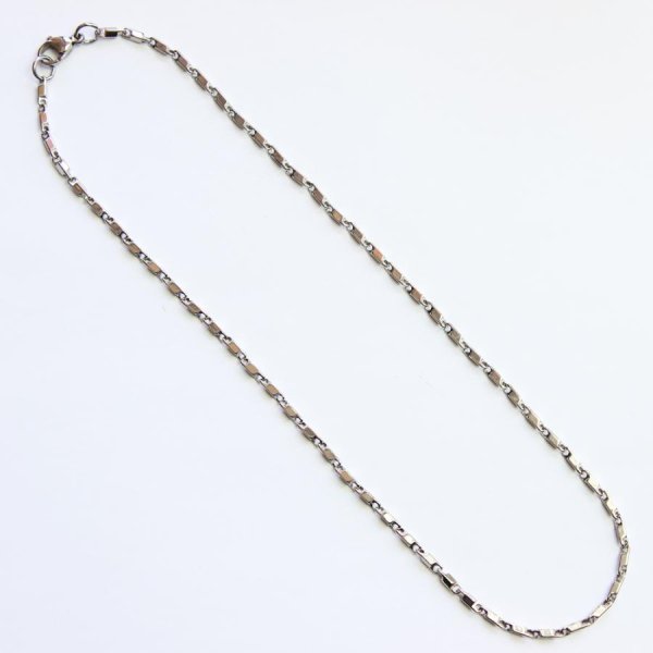 画像2: 2mm ウェッジチップ 35cm〜50cm 【長さ1cm単位対応】つけっぱなし ネックレス チェーン サージカルステンレス  金属アレルギー対応【chain-0051】