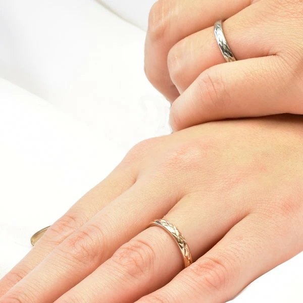 画像8: ステンレス 指輪 定番キルティングデザイン アラン Arainn サージカルリング ペアリング 2本 価格 金属アレルギー対応 316L  普段使いしやすい アクセサリー お祝い 結婚 ギフト用にも人気 / ジーラブ