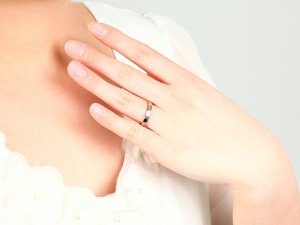 画像5: ステンレス 指輪 ル・ボナーピンキーリング（幸せになろうね）ジュエリー リング  金属アレルギー対応 アクセサリー 刻印 名入れ 錆びないリング ギフト用にも人気 / ジーラブ (5)