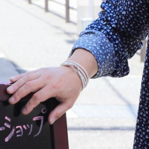 画像9: 本革 フック レザー ブレスレット 誕生日クリスマスプレゼント 記念日 高品質 お祝い ブラック ブラウン ホワイト 2重巻きギフト用 / ジーラブ (9)