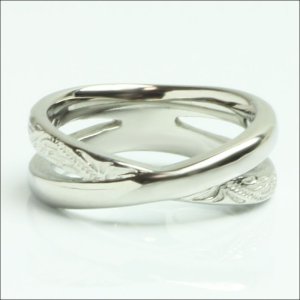 画像2: ハワイアン ジュエリー ピンキーリング 【 愛しいmilimili ミリミリ 】マイレ スクロール カレイキニ指輪 金アレ対応 刻印無料 シングル ギフトにも人気 / ジーラブ (2)