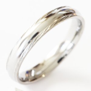 画像3: ステンレス 指輪 4ｍｍ幅 サイドにスラッシュ デザイン エール  ペアリング 2本 価格 20代 30代 40代 50代 記念日のクリスマスプレゼントにも人気  / ジーラブ (3)