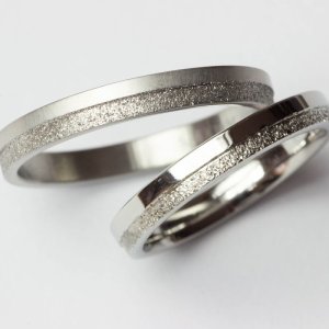 上シルクマット　下ミラー加工