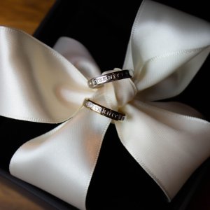 画像9: ステンレス 指輪 プレミアムエタニティリング シルバー ピンクゴールド 金属アレルギー対応 アクセサリー 刻印無料 ペアリング ペアリング 2本 価格 記念日のプレゼントにも人気  / ジーラブ (9)