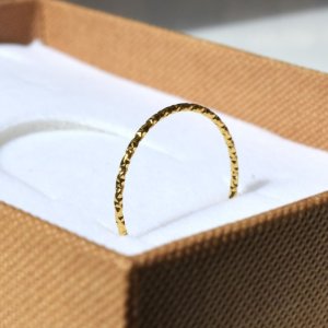 画像4: ステンレス 指輪 0.8ｍｍ星屑のリング ゴールド / シルバー 重ねつけにも♪ 安心のサージカル 記念日のクリスマスプレゼントにも人気  / ジーラブ (4)