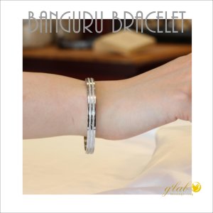 画像7: サージカルステンレス バングル 6ミリ幅 シューティングスターバングル 普段使いしやすい アクセサリー お祝い グリッター キラキラ ギフト用 / ジーラブ (7)