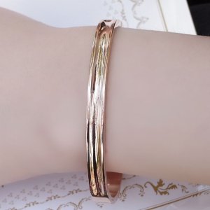 画像3: ウェーブバングル ピンクゴールドステンレス 誕生日クリスマスプレゼント 記念日 高品質 お祝い ギフト用 / ジーラブ (3)