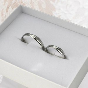 画像2: ステンレス 指輪 【ペアリング】Mau loa（マウ ロア）ジュエリー 【ハワイ語で永遠を意味する言葉 】 金属アレルギー対応 アクセサリー 刻印 名入れ サージカル ラッピング 誕生日クリスマスプレゼント 記念日 高品質 お祝い / ジーラブ (2)