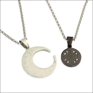 画像3: ローマコンパス （シルバー＆ブラック）ペア ペンダントトップ ステンレス ギフト用 / ジーラブ (3)